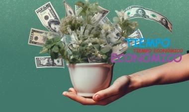 MUCHO VIAJE PARA MÁS DEUDA EN DÓLARES