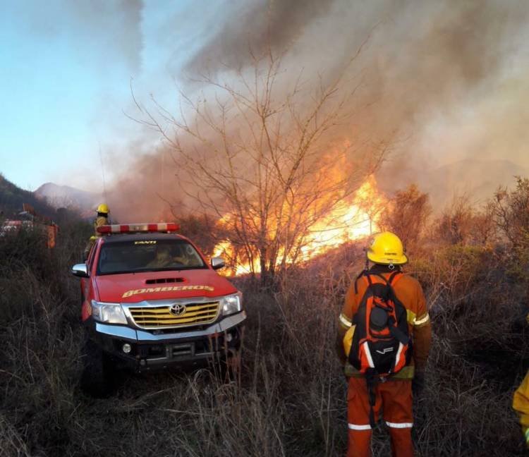 FUEGO: RIESGO EXTREMO
