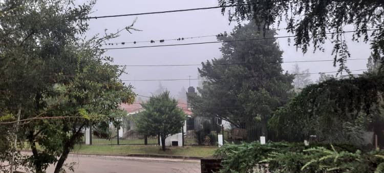 PAISAJE CON NIEBLA Y LLUVIA 